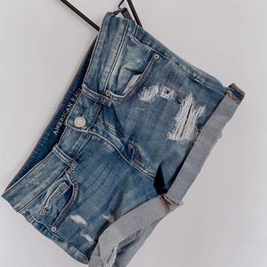 American eagle cuffed medium wash jean shorts